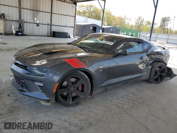 2016 Chevrolet Camaro 2SS z VIN 1G1FG1R78G0169861, wystawiony jako Copart lot #51366725 z przebiegiem 93 107 mil mil oraz Szkody całkowita. Historia ofert i sprzedaży dostępna na DreamBid. Obrazek 1.