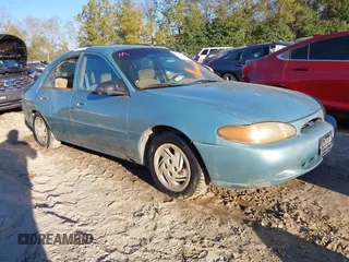 1998 Ford Escort SE with VIN 1FAFP13P5WW160312, listed as a IAAI auction lot 40550678 with 1 mi miles. Bid and sale history available at carsss.com. Image 1.