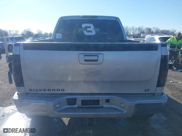 2008 Chevrolet Silverado 1500 LTZ with VIN 2GCEK133781213281, listed as a IAAI auction lot 41408471 with 241,389 mi miles. Bid and sale history available at carsss.com. Image 17.