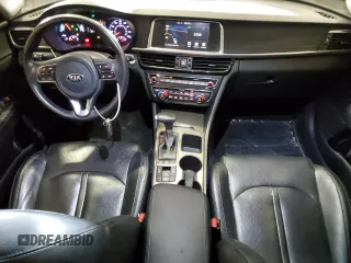 2017 Kia Optima EX z VIN KNAGV4LD6H5010209, wystawiony jako Copart lot #60696045 z przebiegiem 111 853 mil mil oraz Czysty tytuł • Clean title. Historia ofert i sprzedaży dostępna na DreamBid. Obrazek 8.