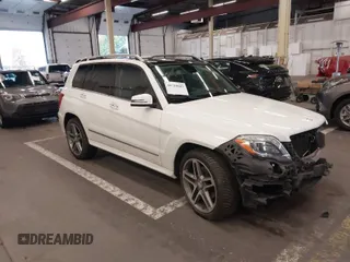 2013 Mercedes-Benz GLK with VIN WDCGG8JB1DG044041, listed as a IAAI auction lot 40719002 with 85,861 mi miles. Bid and sale history available at carsss.com. Image 1.