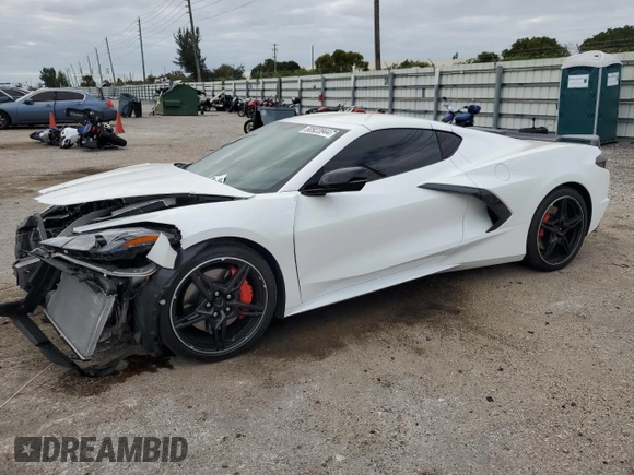 2021 Chevrolet Corvette 3LT with VIN 1G1YC2D46M5120132, listed as a Copart auction lot 80923944 with 9,193 mi miles and Salvage Title. Bid and sale history available at carsss.com. Image 1.