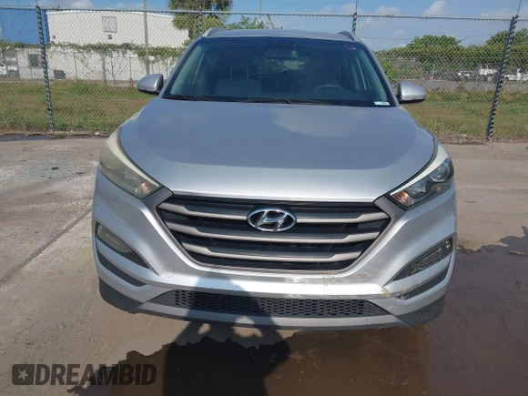 2016 Hyundai Tucson Limited with VIN KM8J33A25GU227907, listed as a IAAI auction lot 42211605 with 142,578 mi miles. Bid and sale history available at carsss.com. Image 6.