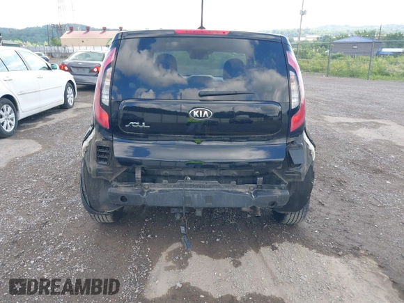 2014 Kia Soul with VIN KNDJN2A21E7743461, listed as a IAAI auction lot 39578941 with 35,724 mi miles. Bid and sale history available at carsss.com. Image 6.