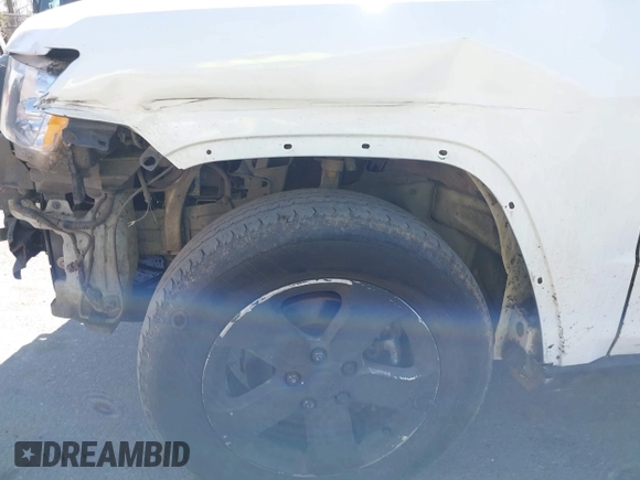 2012 Jeep Grand Cherokee Laredo with VIN 1C4RJFAT4CC229204, listed as a IAAI auction lot 41659491 with 141,143 mi miles. Bid and sale history available at carsss.com. Image 6.