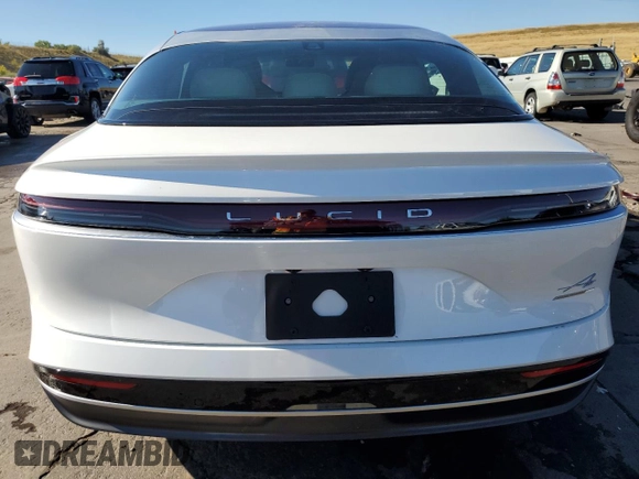 2023 Lucid Air Grand Touring z VIN 50EA1GBA1PA003280, wystawiony jako Copart lot #69447544 z przebiegiem 4282 mil mil oraz Szkody całkowita. Historia ofert i sprzedaży dostępna na DreamBid. Obrazek 6.