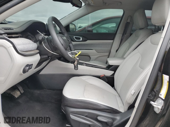 2022 Jeep Compass Latitude with VIN 3C4NJCBB8NT109576, listed as a Copart auction lot 47607294 with 28,863 mi miles and Salvage Title. Bid and sale history available at carsss.com. Image 7.
