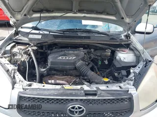 2005 Toyota RAV4 with VIN JTEHD20V150044817, listed as a IAAI auction lot 41782554 with 211,316 mi miles. Bid and sale history available at carsss.com. Image 10.