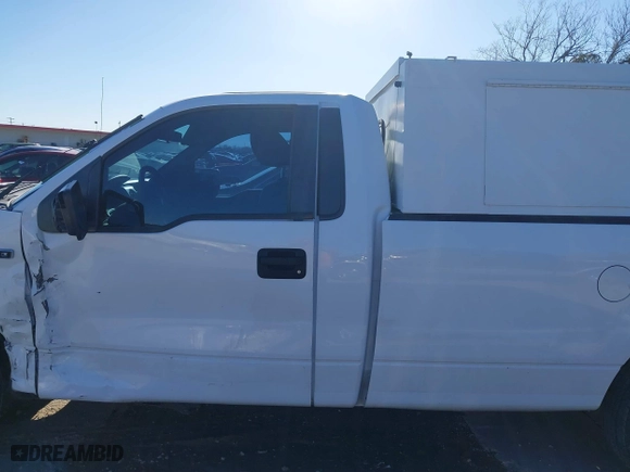 2014 Ford F-150 XL with VIN 1FTMF1CM0EKG22856, listed as a IAAI auction lot 41677979 with 158,580 mi miles. Bid and sale history available at carsss.com. Image 13.
