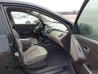2015 Hyundai Tucson GLS with VIN KM8JT3AF6FU086041, listed as a IAAI auction lot 41521417 with 120,754 mi miles and . Bid and sale history available at DreamBid. Image 5.