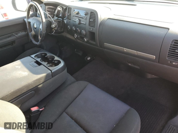 2011 Chevrolet Silverado 1500 LT with VIN 1GCNKSE03BZ281925, listed as a Copart auction lot 85048334 with 213,441 mi miles and Salvage Title. Bid and sale history available at DreamBid. Image 8.