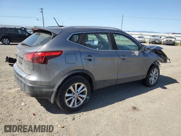 2017 Nissan Rogue SV with VIN JN1BJ1CR4HW120725, listed as a Copart auction lot 57706015 with 111,916 mi miles and Salvage title. Bid and sale history available at DreamBid. Image 3.