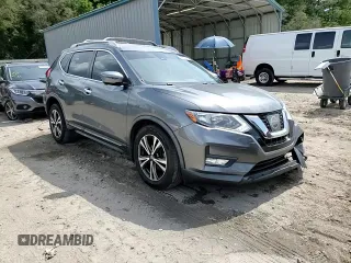 2017 Nissan Rogue S z VIN JN8AT2MT2HW404698, wystawiony jako Copart lot #58554905 z przebiegiem 146 650 mil mil oraz Szkoda całkowita • Salvage title. Historia ofert i sprzedaży dostępna na DreamBid. Obrazek 14.
