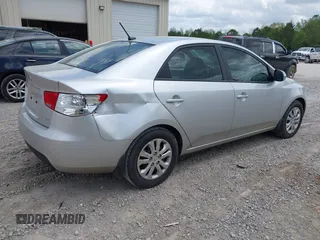 2013 Kia Forte EX with VIN KNAFU4A29D5731280, listed as a IAAI auction lot 41962277 with 160,141 mi miles. Bid and sale history available at carsss.com. Image 4.