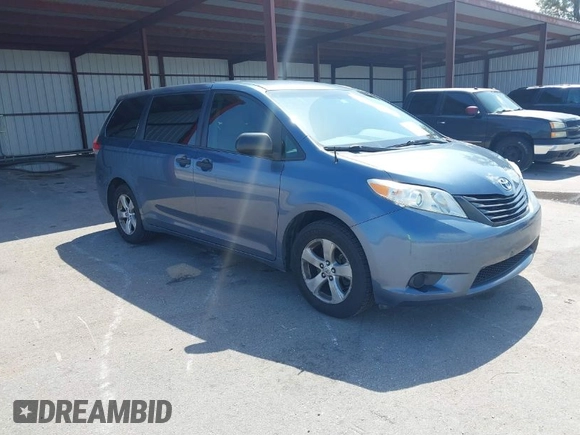 2014 Toyota Sienna L with VIN 5TDZK3DC2ES493997, listed as a IAAI auction lot 41996586 with 192,297 mi miles. Bid and sale history available at carsss.com. Image 1.