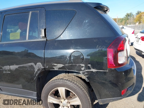 2017 Jeep Compass Latitude with VIN 1C4NJDEB7HD113209, listed as a IAAI auction lot 40633668 with 96,264 mi miles and . Bid and sale history available at DreamBid. Image 18.