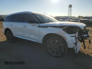 2023 Lincoln Aviator Reserve z VIN 5LM5J7XCXPGL29049, wystawiony jako Copart lot #46456115 z przebiegiem Nie podano mil oraz Szkoda całkowita • Salvage title. Historia ofert i sprzedaży dostępna na DreamBid. Obrazek 4.