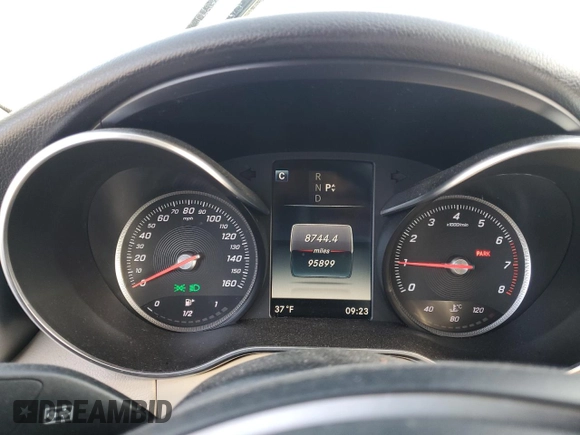 2017 Mercedes-Benz C 300 z VIN 55SWF4JBXHU196024, wystawiony jako Copart lot #42220035 z przebiegiem 95 899 mil mil oraz Szkoda całkowita • Salvage title. Historia ofert i sprzedaży dostępna na DreamBid. Obrazek 9.