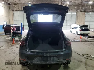 2018 Porsche Macan GTS with VIN WP1AG2A53JLB60541, listed as a Copart auction lot 46892845 with 60,951 mi miles and Clean Title. Bid and sale history available at DreamBid. Image 6.