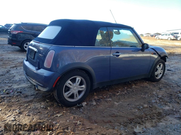 2005 MINI Convertible z VIN WMWRF334X5TF62385, wystawiony jako Copart lot #84635524 z przebiegiem 236 258 mil mil oraz Szkoda całkowita • Salvage title. Historia ofert i sprzedaży dostępna na DreamBid. Obrazek 3.