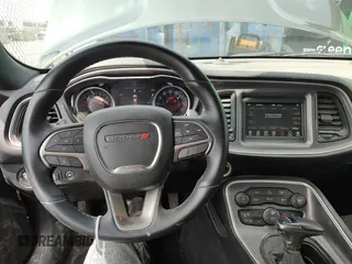 2019 Dodge Challenger R/T z VIN 2C3CDZBT8KH524707, wystawiony jako Copart lot #59381215 z przebiegiem 20 771 mil mil oraz Szkoda całkowita • Salvage title. Historia ofert i sprzedaży dostępna na DreamBid. Obrazek 9.