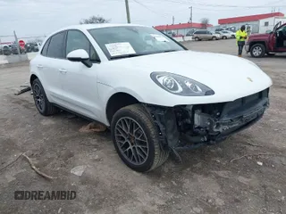 2018 Porsche Macan with VIN WP1AA2A54JLB20602, listed as a IAAI auction lot 41610622 with 65,358 mi miles. Bid and sale history available at carsss.com. Image 1.