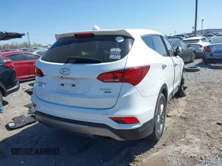 2017 Hyundai Santa Fe 2.4L z VIN 5NMZTDLB3HH003991, wystawiony jako IAAI lot #42051238 z przebiegiem 125 742 mil mil oraz . Historia ofert i sprzedaży dostępna na DreamBid. Obrazek 4.