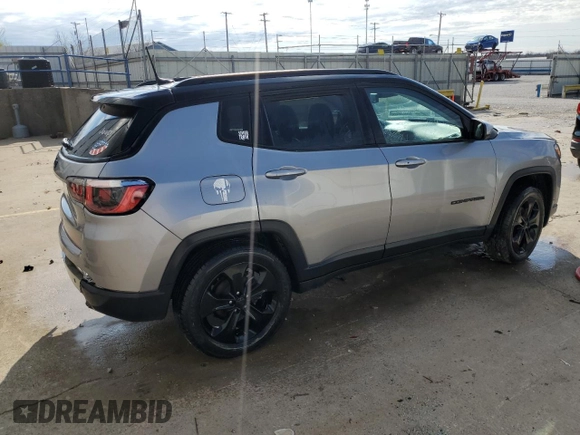 2019 Jeep Compass Latitude with VIN 3C4NJDBB2KT621111, listed as a Copart auction lot 50031545 with 117,379 mi miles and Salvage Title. Bid and sale history available at DreamBid. Image 3.