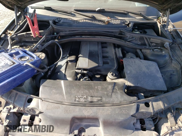 2005 BMW X3 2.5i with VIN WBXPA73405WC52036, listed as a Copart auction lot 82470744 with 184,007 mi miles and Clean Title. Bid and sale history available at carsss.com. Image 12.