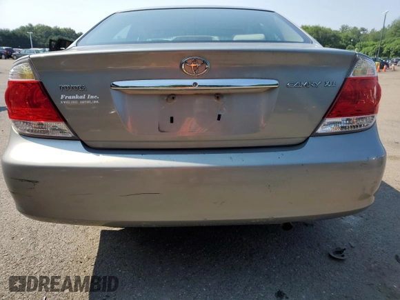 2005 Toyota Camry LE with VIN 4T1BE30K95U590370, listed as a Copart auction lot 63141505 with 238,510 mi miles and Salvage title. Bid and sale history available at DreamBid. Image 6.