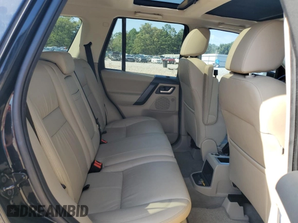 2011 Land Rover LR2 HSE z VIN SALFT2BN3BH279480, wystawiony jako Copart lot #56786325 z przebiegiem 146 686 mil mil oraz Czysty tytuł • Clean title. Historia ofert i sprzedaży dostępna na DreamBid. Obrazek 11.