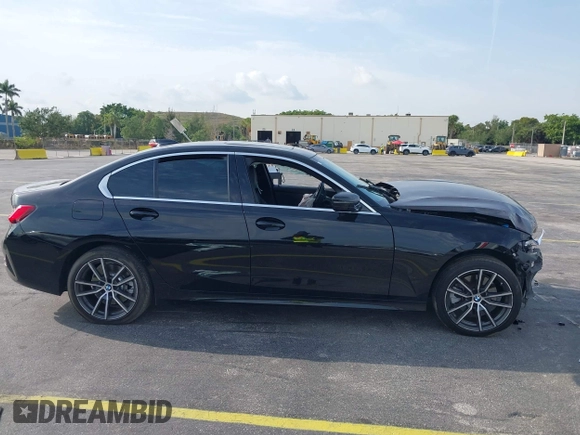 2020 BMW 3 Series 330i with VIN 3MW5R1J07L8B22314, listed as a IAAI auction lot 41867745 with 86,681 mi miles. Bid and sale history available at carsss.com. Image 13.