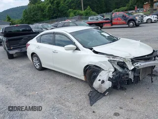 2013 Nissan Altima SL with VIN 1N4AL3AP3DC141664, listed as a IAAI auction lot 42517643 with 186,487 mi miles and . Bid and sale history available at DreamBid. Image 1.