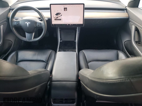 2019 Tesla Model 3 Mid Range with VIN 5YJ3E1EA5KF485116, listed as a Copart auction lot 49289295 with 39,911 mi miles and Salvage Title. Bid and sale history available at DreamBid. Image 8.