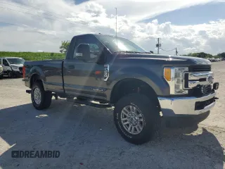 2017 Ford Super Duty F-250 SRW XLT with VIN 1FTBF2BTXHED86449, listed as a Copart auction lot 66594654 with 110,091 mi miles and Salvage Title. Bid and sale history available at carsss.com. Image 4.