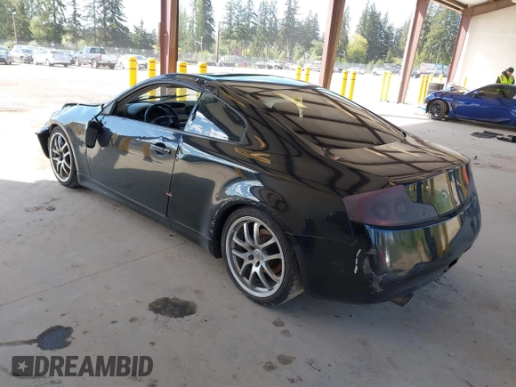 2006 Infiniti G35 with VIN JNKCV54E86M706246, listed as a IAAI auction lot 42131610 with 102,189 mi miles. Bid and sale history available at carsss.com. Image 3.