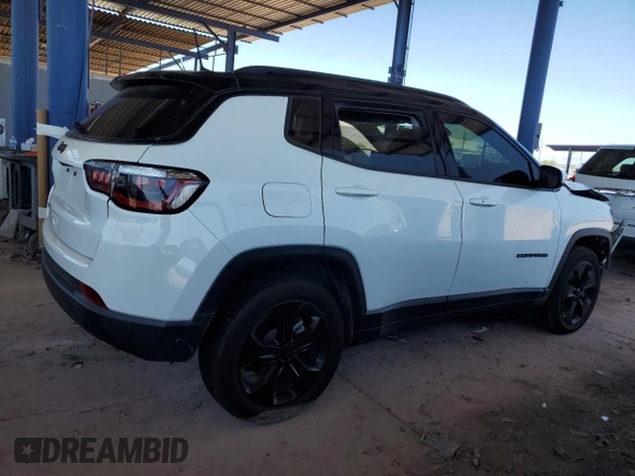 2018 Jeep Compass Latitude z VIN 3C4NJDBB9JT433152, wystawiony jako Copart lot #58214435 z przebiegiem 59 669 mil mil oraz Szkoda całkowita • Salvage title. Historia ofert i sprzedaży dostępna na DreamBid. Obrazek 3.