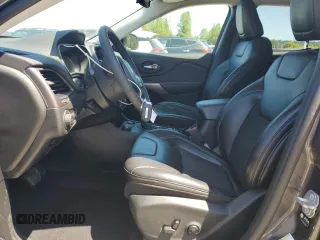 2021 Jeep Cherokee Latitude Plus z VIN 1C4PJMLB2MD223042, wystawiony jako Copart lot #64071115 z przebiegiem 48 698 mil mil oraz Szkoda całkowita • Salvage title. Historia ofert i sprzedaży dostępna na DreamBid. Obrazek 7.