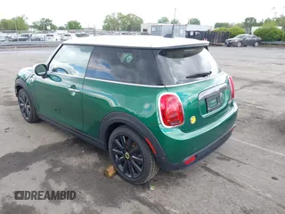 2021 MINI Hardtop Cooper SE with VIN WMWXP3C06M2N26986, listed as a IAAI auction lot 42023528 with 39,068 mi miles and . Bid and sale history available at DreamBid. Image 3.