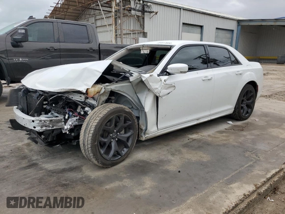 2022 Chrysler 300 Touring L with VIN 2C3CCADG5NH162974, listed as a Copart auction lot 84917054 with 53,236 mi miles and Salvage Title. Bid and sale history available at carsss.com. Image 1.