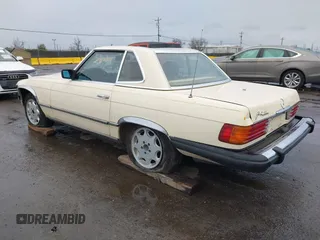 1983 Mercedes-Benz 380 SL with VIN WDBBA45A4DB026088, listed as a IAAI auction lot 41783726 with 239,227 mi miles and . Bid and sale history available at carsss.com. Image 3.