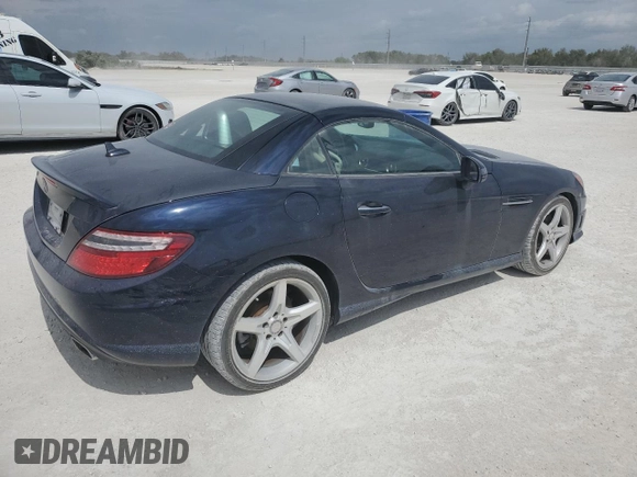 2015 Mercedes-Benz SLK 250 с VIN WDDPK4HAXFF098009, выставлен на аукционе Copart как лот 47493835 с пробегом 27 236 миль миль и Списание • Salvage title. История ставок и продаж доступна на DreamBid. Изображение 3.