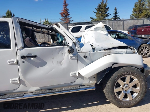 2013 Jeep Wrangler Unlimited Moab with VIN 1C4HJWEG7DL569862, listed as a IAAI auction lot 42095535 with Not provided miles and . Bid and sale history available at DreamBid. Image 15.