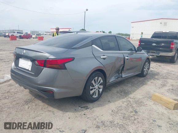 2020 Nissan Altima S z VIN 1N4BL4BV7LC217523, wystawiony jako IAAI lot #42166031 z przebiegiem 105 349 mil mil oraz . Historia ofert i sprzedaży dostępna na DreamBid. Obrazek 6.