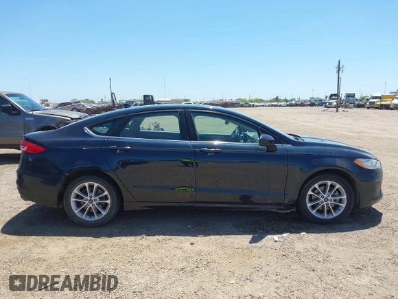 2020 Ford Fusion SE with VIN 3FA6P0HD8LR111256, listed as a IAAI auction lot 42032725 with 98,822 mi miles. Bid and sale history available at carsss.com. Image 13.