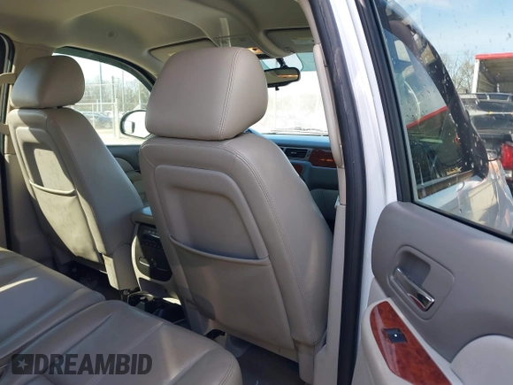 2011 Chevrolet Suburban LT with VIN 1GNSCJE00BR218380, listed as a IAAI auction lot 41628402 with 133,394 mi miles. Bid and sale history available at carsss.com. Image 8.