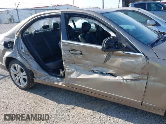 2008 Mercedes-Benz C 300 Sport with VIN WDDGF54X08F121529, listed as a IAAI auction lot 42417236 with 282,928 mi miles and . Bid and sale history available at DreamBid. Image 6.