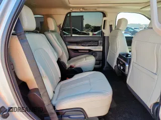2019 Ford Expedition Platinum with VIN 1FMJU1MT4KEA65194, listed as a Copart auction lot 58161715 with 100,983 mi miles and Salvage title. Bid and sale history available at DreamBid. Image 11.