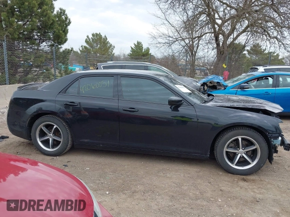 2019 Chrysler 300 S with VIN 2C3CCABG9KH654079, listed as a IAAI auction lot 42060051 with 191,184 mi miles and . Bid and sale history available at DreamBid. Image 14.