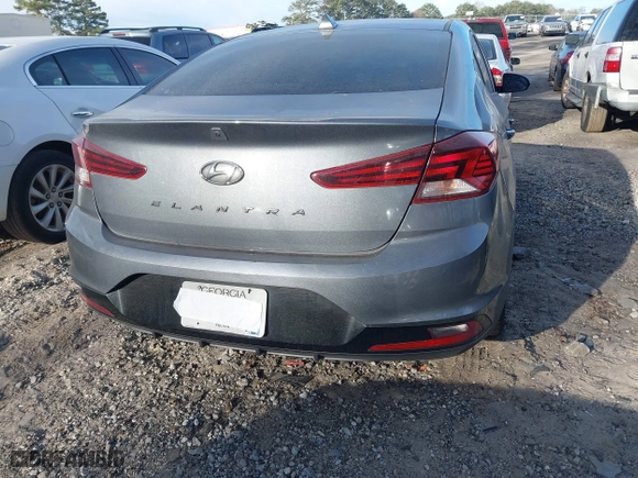2019 Hyundai Elantra SEL with VIN KMHD84LF2KU823697, listed as a IAAI auction lot 41703684 with 94,852 mi miles. Bid and sale history available at carsss.com. Image 16.